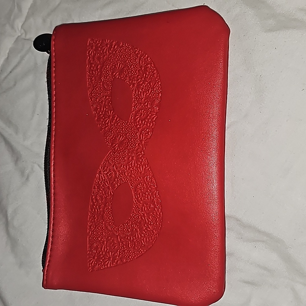 Ipsy makeup bag